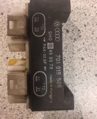 Volkswagen Transporter - Caravelle T4 Coolant fan relay 701919506 899978 A630GR