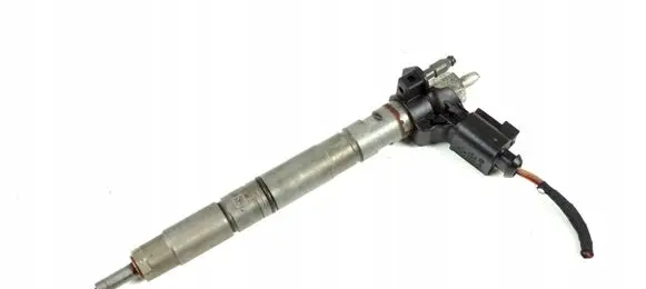 Audi A4 S4 B6 8E 8H Fuel injector 03L130277