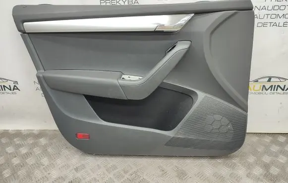 Skoda Octavia Mk3 (5E) Front door card panel trim 5E1867013M