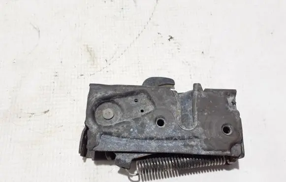 Volvo XC60 Engine bonnet (hood) release handle 31479533