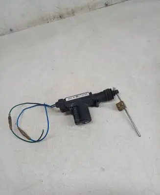 Audi 80 90 S2 B4 Central locking motor 99073085