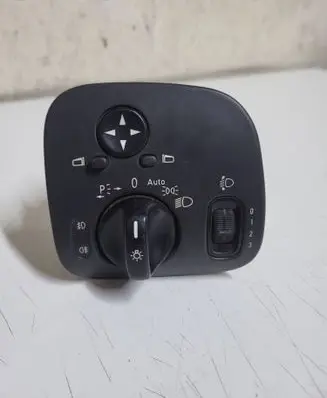 Mercedes-Benz C W203 Light switch A2035450604 244085747