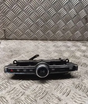 Volvo XC40 Head unit multimedia control p31456672