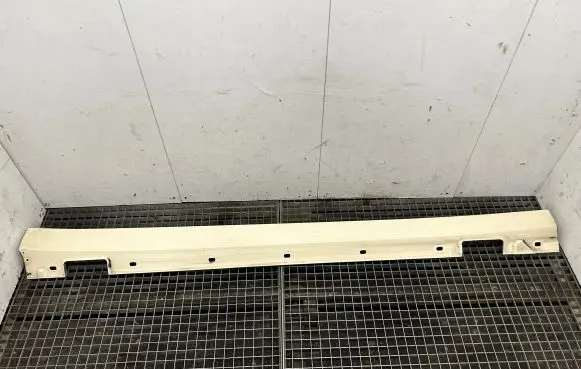 Mercedes-Benz E W212 Sill A2126900840 A2126900240
