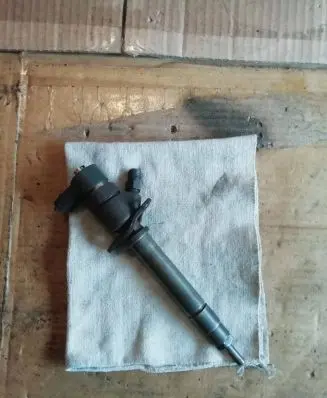 Volvo S80 Fuel injector 8658752 2A0920C 045110078