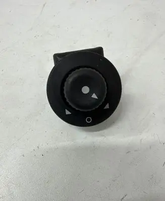 Citroen Xsara Picasso Wing mirror switch 185526
