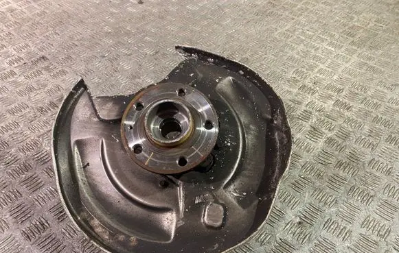 Volvo XC90 Rear wheel hub