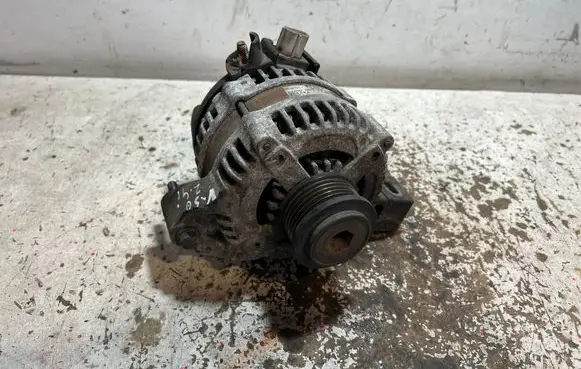 Volvo V50 Generator/alternator 3M5T10300SD 30737529 1042104640