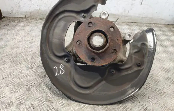 Audi A8 S8 D4 4H Rear wheel hub 4H0505431C