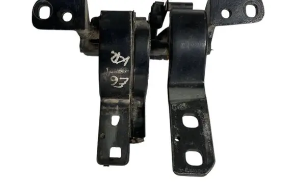 BMW 5 E60 E61 Tailgate/trunk/boot hinge 7061383