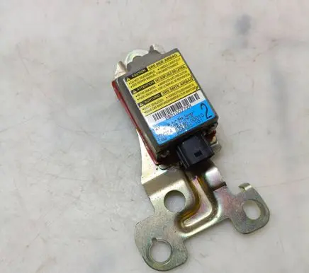 Toyota Yaris Airbag deployment crash/impact sensor 898600D010 206530101 29210077XM