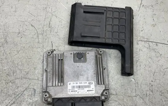 Opel Insignia A Engine control unit/module 55595540