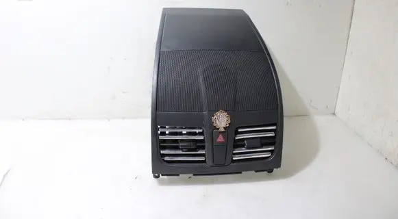 Suzuki SX4 S-Cross Dashboard air vent grill cover trim 
