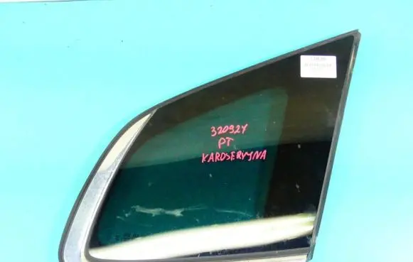 KIA Carens III Rear side window IMPRK1246260