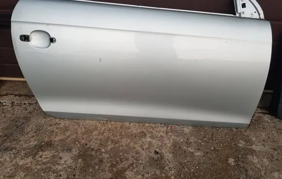 Volkswagen Eos Door (2 Door Coupe) 1Q0831312