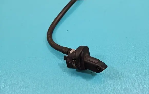 Land Rover Discovery Sport Windshield washer spray nozzle IMPRK1475376