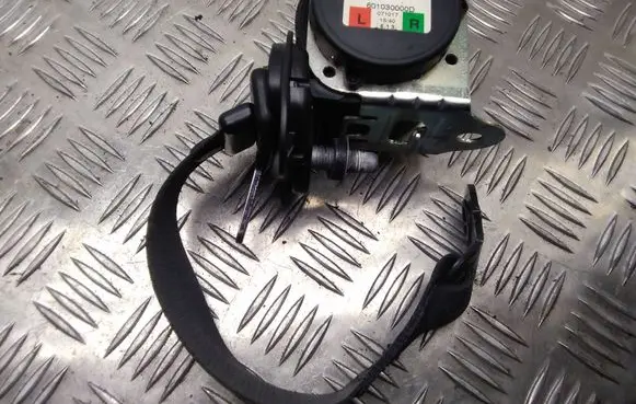 Mini One - Cooper Coupe R56 Rear seatbelt 601030000D