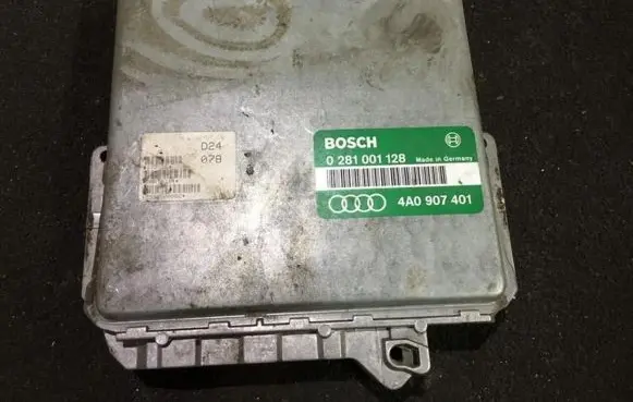 Audi A6 S6 C4 4A Engine control unit/module 0281001128 4a0907401