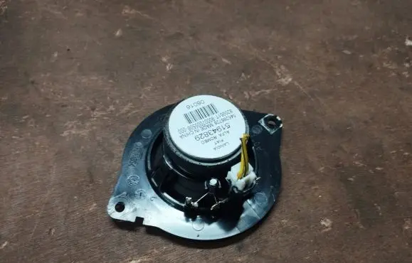 Jeep Renegade Panel speaker 51943829