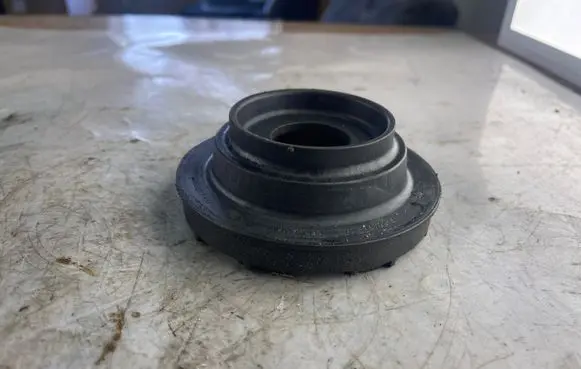 Ford Fiesta Coil spring mount 8v513k099ad