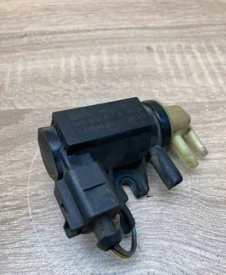 Volkswagen PASSAT B6 Turbo solenoid valve 1K0906627A 70086800