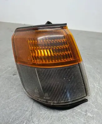 Mitsubishi Pajero Front indicator light 21037746