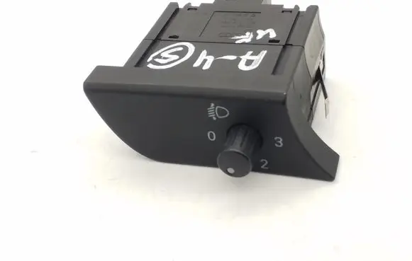Audi A4 S4 B7 8E 8H Headlight level height control switch 8E2919094