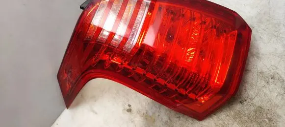 Peugeot 5008 Rear/tail lights 9672666580 26120102 0V5211