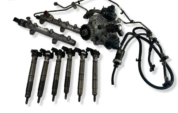 Audi Q7 4L Fuel injector 059130277AR 080108 Sb5vd5k