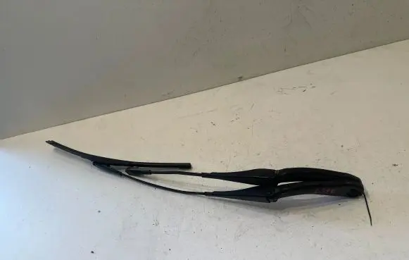 BMW 3 F30 F35 F31 Front wiper blade arm