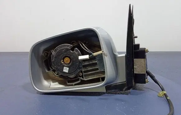 Honda CR-V Front door electric wing mirror 