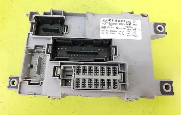 Fiat Doblo Fuse box set 00518855310