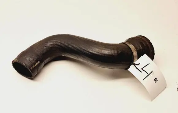 Audi A4 S4 B7 8E 8H Intercooler hose/pipe 8E0145838K