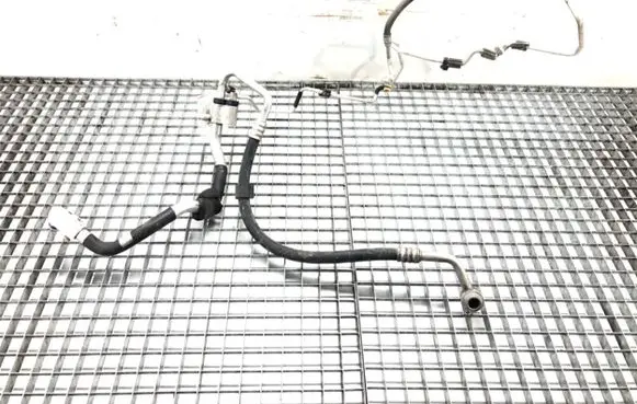 Audi A4 S4 B8 8K Air conditioning (A/C) pipe/hose 8K1260712B
