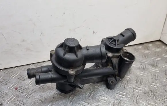 Volkswagen Golf Plus Thermostat 03C121026K 03C121121C 03C121118C