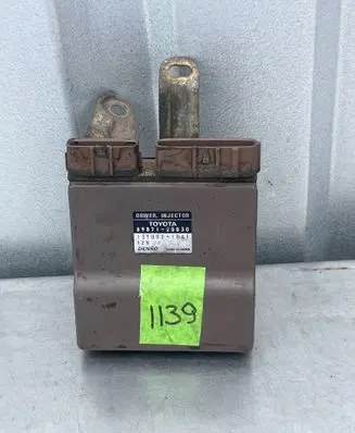 Toyota Corolla Verso E121 Fuel injection control unit/module 8987120030 1310001041