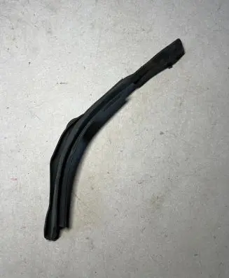 BMW X5 E70 Engine compartment rubber 7185552 774173