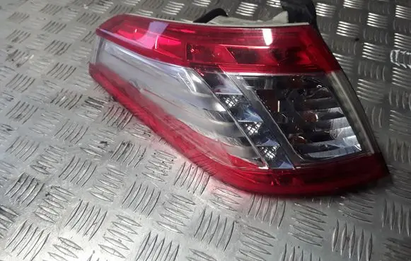 Peugeot 508 Rear/tail lights 9686779580