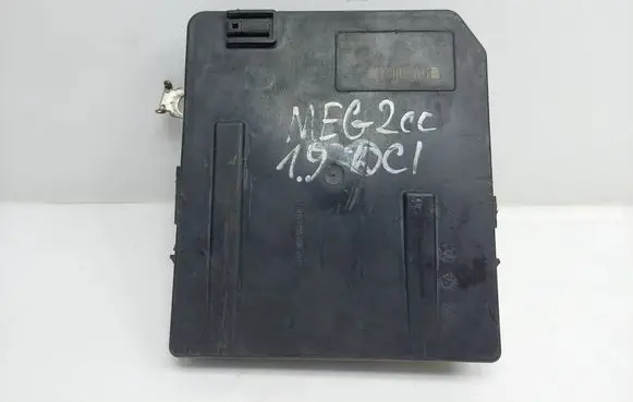 Renault Megane II Fuse module 8200455424H