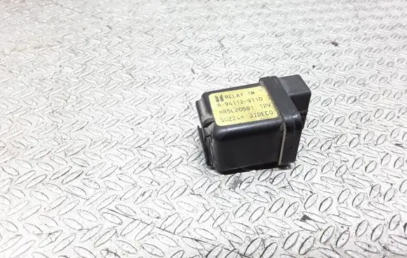 Opel Frontera A Other relay 8941129110
