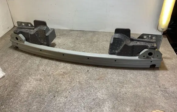 Volvo XC40 Rear bumper cross member 