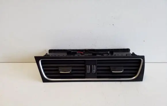 Audi S5 Facelift Dash center air vent grill 8T1820951E