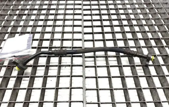 Volvo V70 Air conditioning (A/C) pipe/hose 