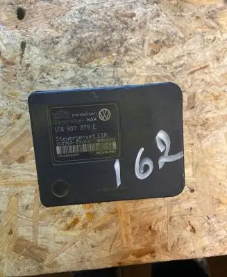 Volkswagen Golf IV ABS Pump 1C0907379E