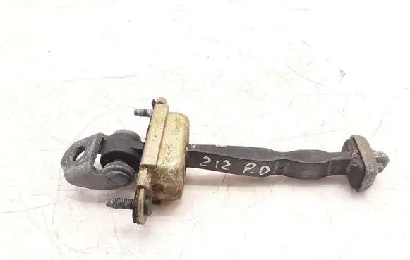 Ford Mondeo Mk III Front door check strap stopper