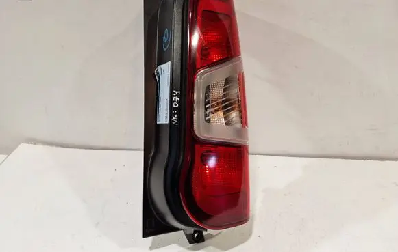 Peugeot Rifter Rear/tail lights 9820554880