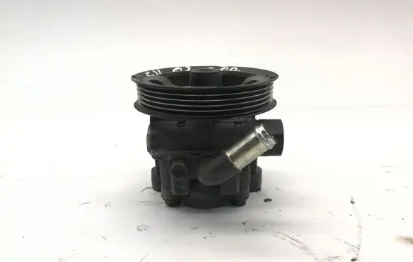 Toyota Corolla Verso E121 Power steering pump 52020