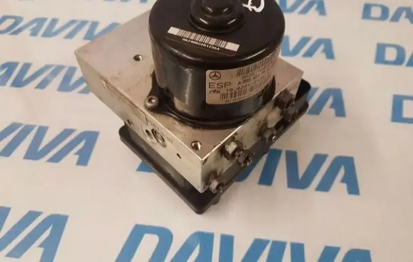 Mercedes-Benz C W203 ABS Pump A0355457832 A0054317412