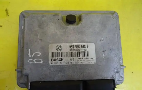 Volkswagen PASSAT B5 Engine control unit/module 038906018P 0281001720