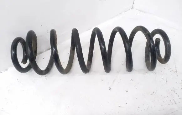Skoda Yeti (5L) Rear coil spring T569452